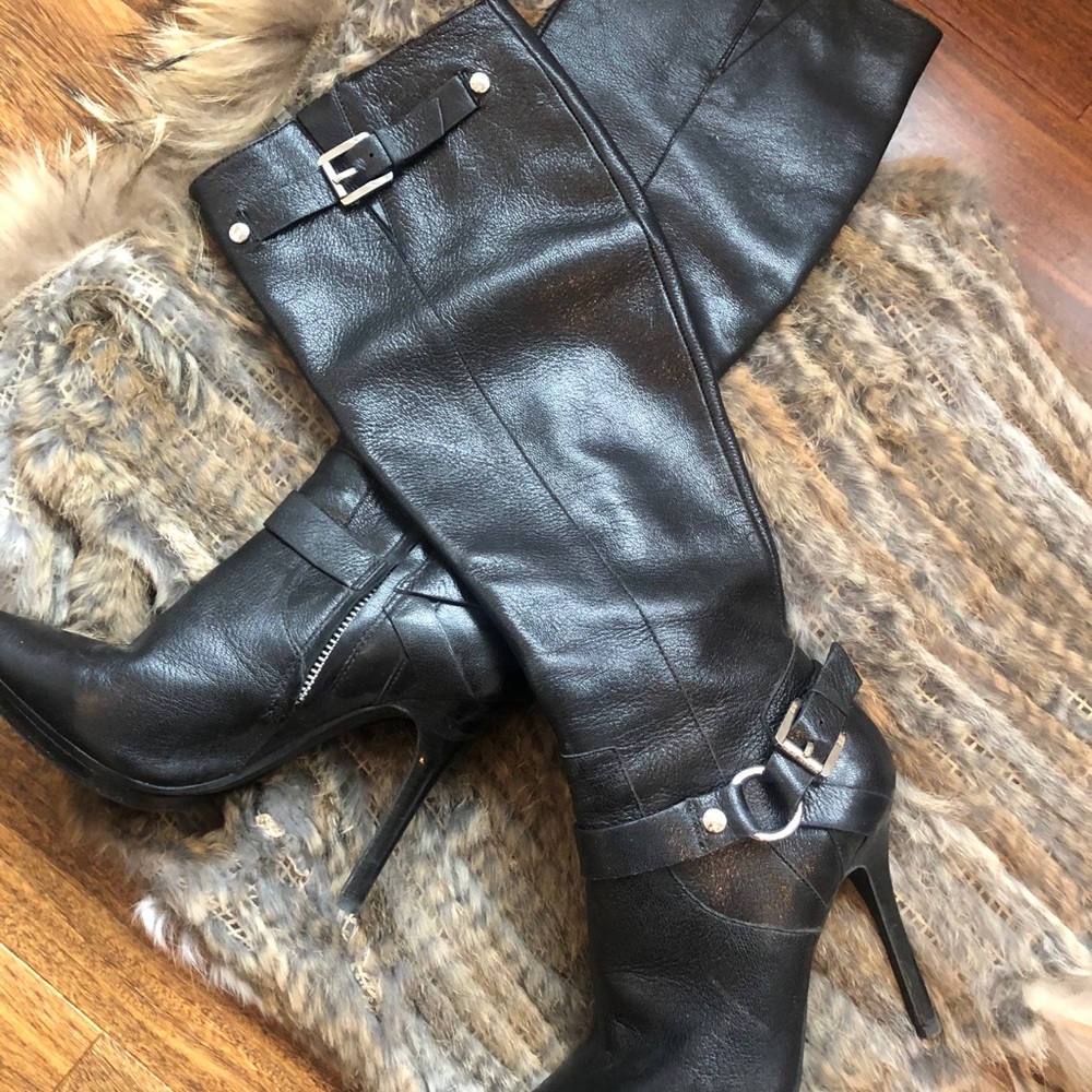 Michael Kors boot - Picture 2 of 3